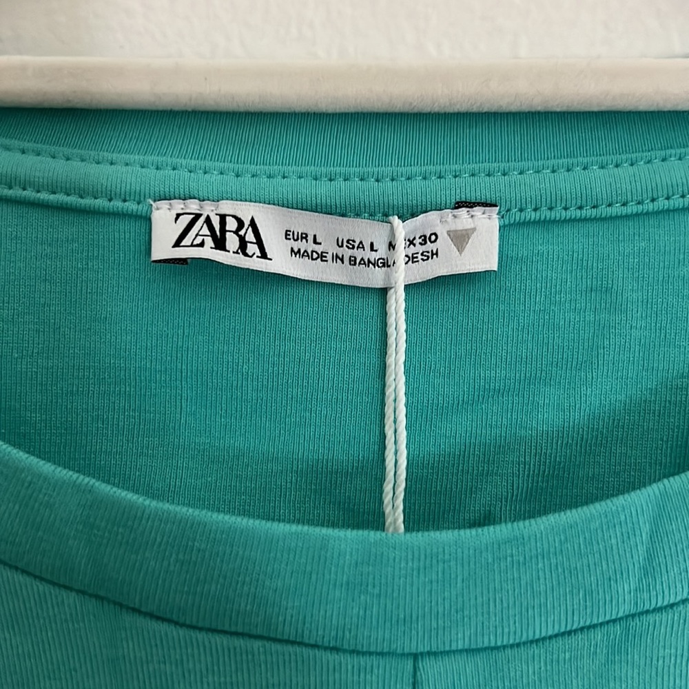 Zara Crop Top Tank - Picture 3 of 7